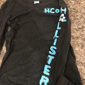 Hollister long sleeve t-shirt